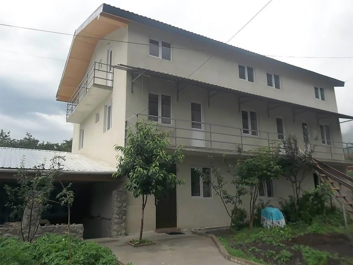 Hotel Nini Stepantsminda Exterior photo